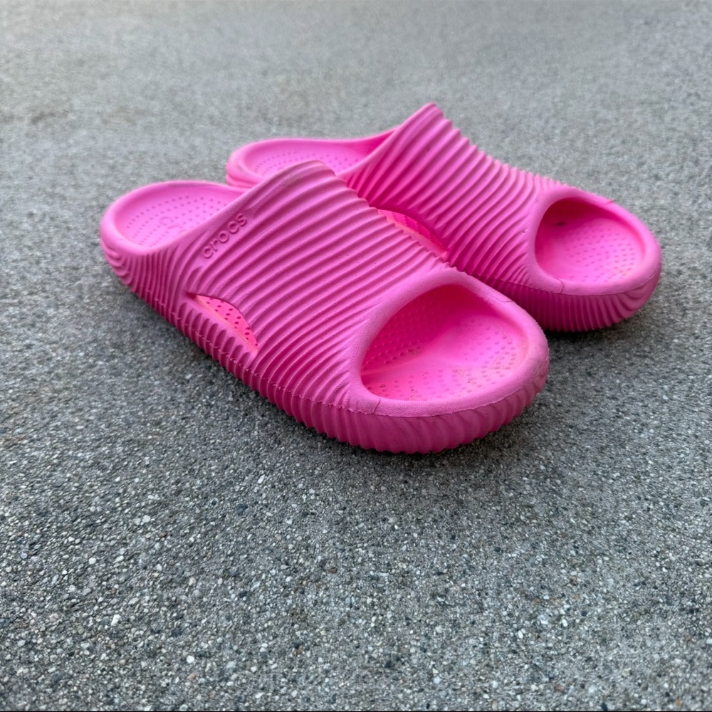 Crocs Mellow Recovery Slides- Pink Crush M5/W7 preloved